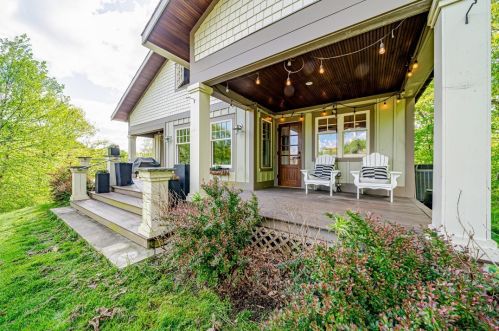 107 Smith Run Rd, Amity, PA 15311-1207
