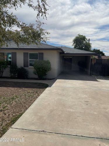 131 6th Ave, Mesa, AZ 85210-8505