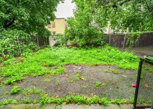 15 Grace St, Irvington NJ  07111-3415 exterior