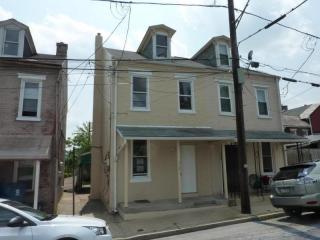 312 2nd St, Kinderhook, PA 17512-1128