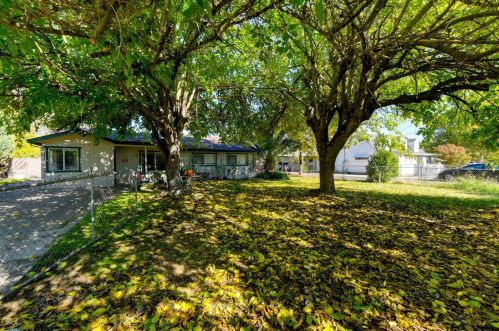 1737 G St, Rio Linda, CA 95673-4533