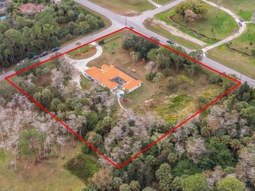 95 12th Ave, Naples FL  34120-3353 exterior