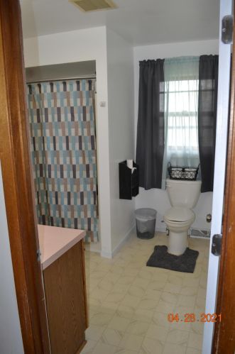 328 Foxmead Dr, Waterford WI  53185-4427 exterior