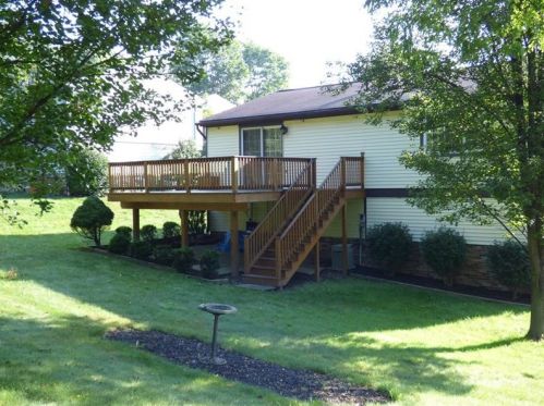 2770 Ravenwood Dr, Bridgeville, PA 15017-1620