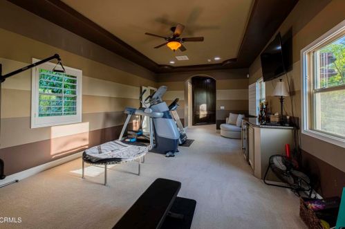 840 Fairway Dr, Bakersfield CA 93309-2416 exterior