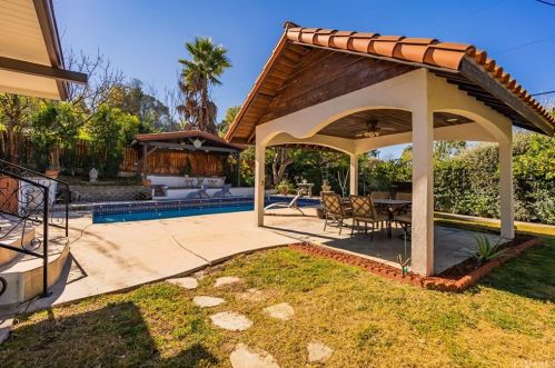 2423 Buenos Aires Dr, Covina CA  91724-3913 exterior