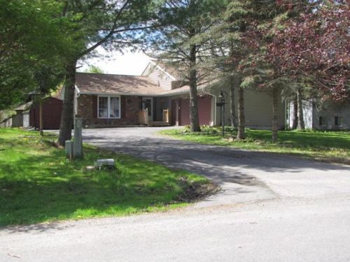 7 Greystone Dr, Dryden, NY 13053-9535