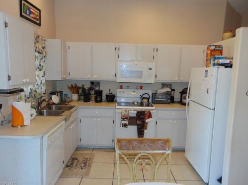 541 6 Ter, Cape Coral FL  33909-0020 exterior