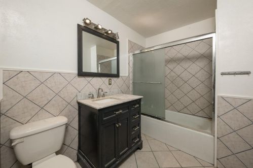 1413 Theo Ave, Modesto CA  95350-0626 exterior
