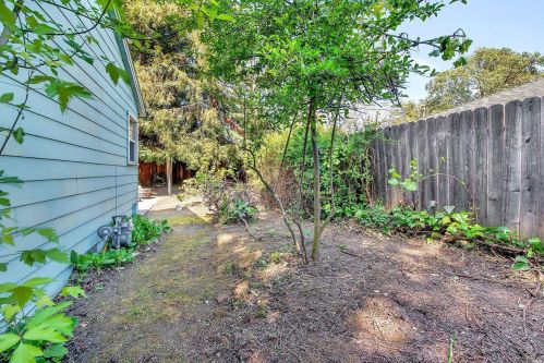 718 Hahman Dr, Santa Rosa CA  95405-6864 exterior
