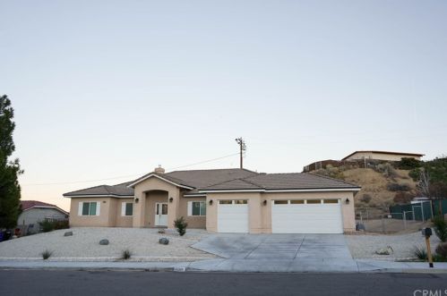 14309 Brentwood Dr, Victorville, CA 92395-4669