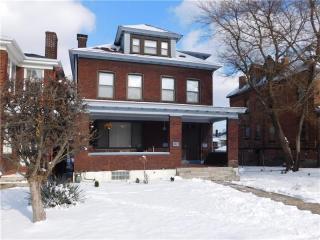 6921 Thomas Blvd, Pittsburgh, PA 15208-2443
