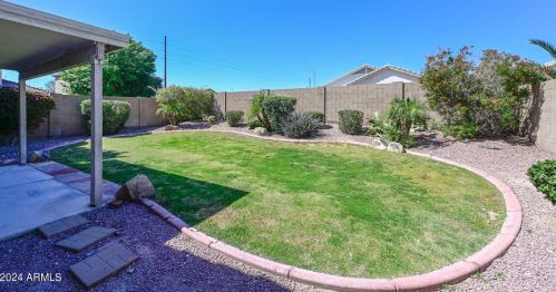 6620 Whispering Wind Dr, Glendale AZ  85310-3465 exterior