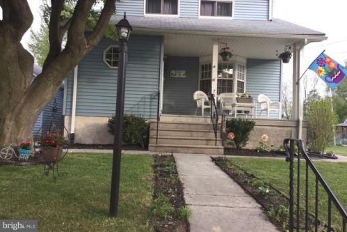2500 Academy Ave, Holmes, PA 19043-1304