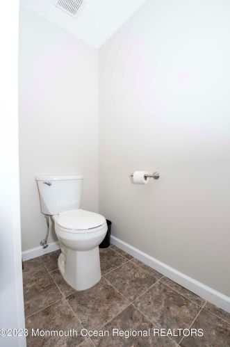 9 Maxim Ct, Jackson Twp NJ 08527-3893 exterior