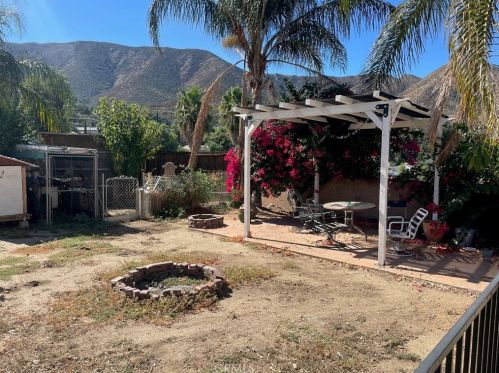 33450 Mitchell Dr, Lake Elsinore CA  92530-5888 exterior