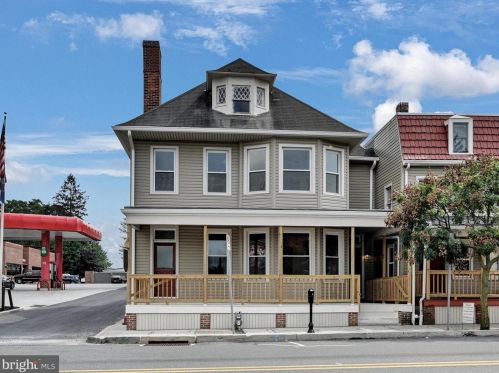 25 King St, Littlestown, PA 17340-1611
