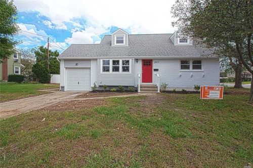 2917 Jerusalem Ave, North Wantagh, NY 11793-2019