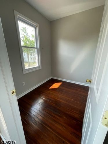 322 Clinton St, East Orange NJ  07018-2522 exterior