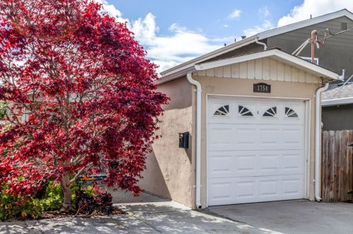 3754 38th Ave, Oakland, CA 94619-2064