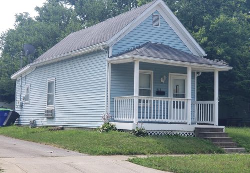 813 Temple St, Washington Ch, OH 43160-1541