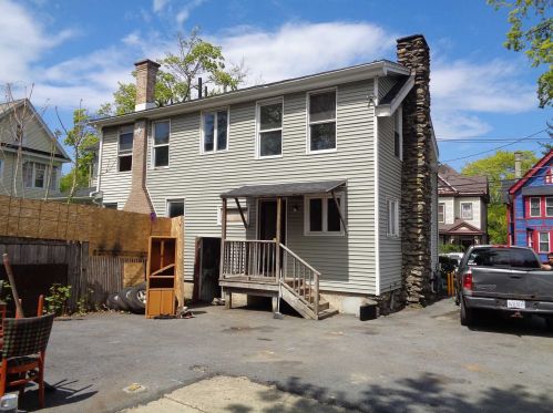 70 Marshall St, Poughkeepsie NY  12601-1942 exterior