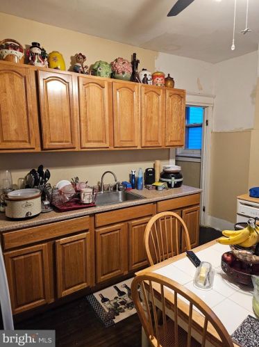 1122 Stuyvesant Ave, Trenton, NJ 08618-3443