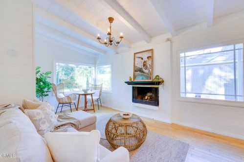 4837 Crown Ave, La Canada CA  91011-3619 exterior