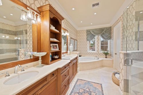 3855 Isla Del Sol Way, Naples FL  34114-9484 exterior