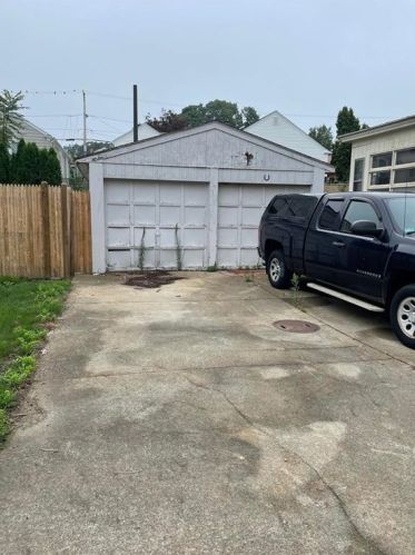 27 Leading St, Providence, RI 02919-3903