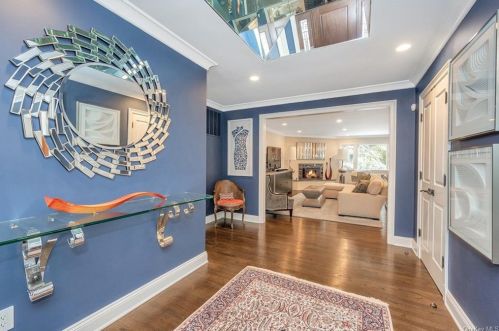 7 Adrian Cir, Scarsdale, NY 10583-7901