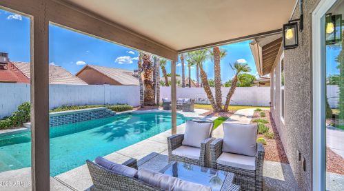 4333 Angela Dr, Phoenix AZ  85032-2282 exterior