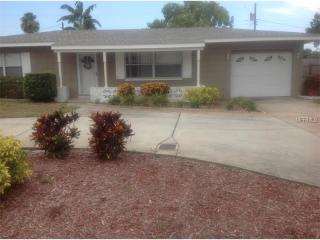 11438 60th Ter, Largo, FL 33772-6643