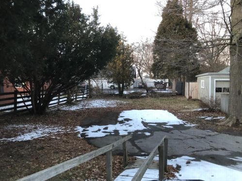 573 Main St, Wilmington OH  45177-2122 exterior