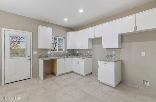 1343 Ginter Rd, Tucson AZ 85706-5734 exterior