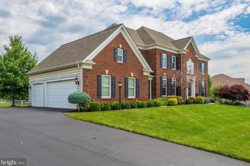 41398 Hagley Pl, Leesburg, VA 20175-8602
