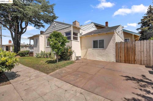 2350 109, Oakland CA  94603-4115 exterior