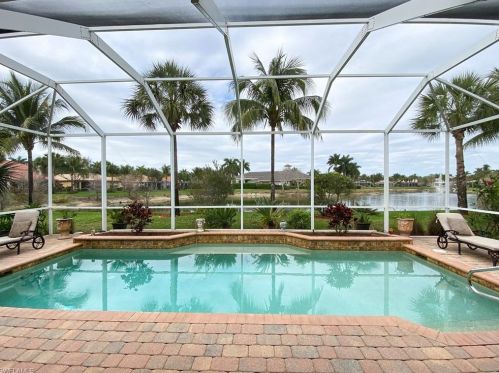 14245 Manchester Dr, Naples FL  34114-8625 exterior