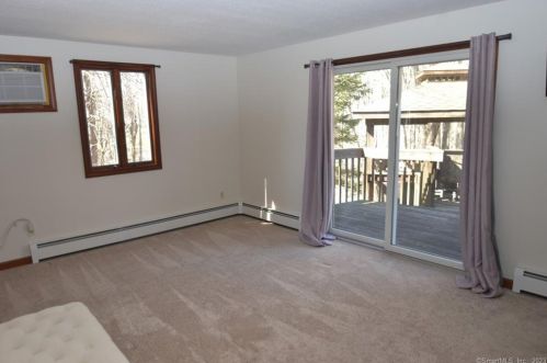 10 Chapman Rd, East Hampton CT  06424-1310 exterior