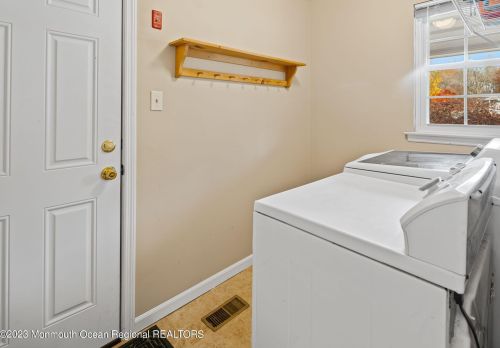 9 Salem Ln, Jackson Twp NJ  08527-1210 exterior