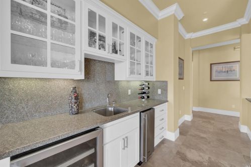 3959 Skyhawk Ln, Vacaville CA  95688-9516 exterior