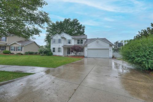 915 Greenlea Dr, Marion, OH 43302-6894