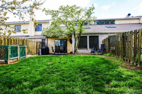 42 Front Ct, Old Bridge NJ  08857-1943 exterior