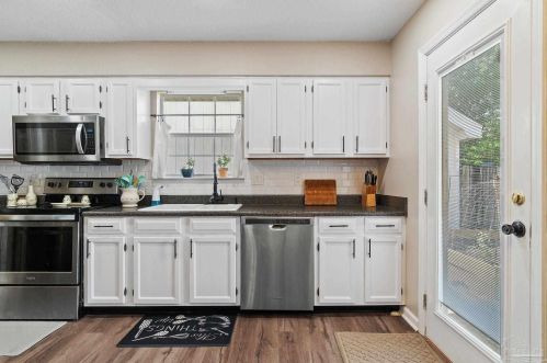 1927 Patrician Way, Fort Walton Beach FL  32547-1036 exterior