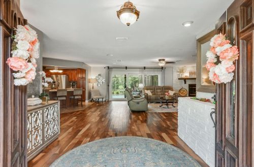1135 Wisper Run Ct, Lutz FL  33558-5185 exterior