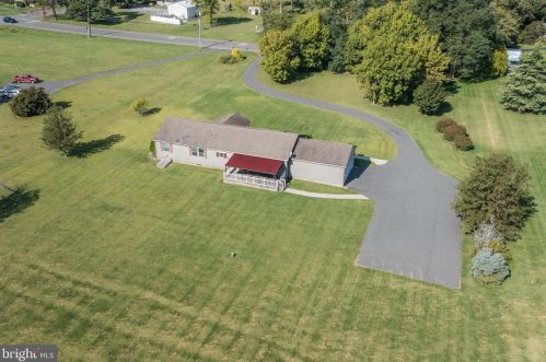 1356 Kings Hwy, Pilesgrove NJ 08098-2517 exterior