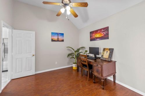 1912 Tree Line Rd, Lewisville TX  75028-8225 exterior