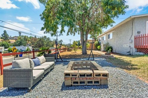 1105 Bittern St, San Diego CA 92114-2513 exterior