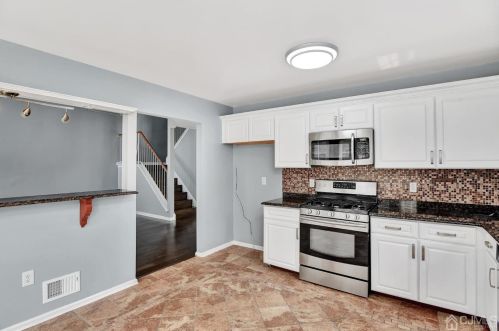 129 Murray Dr, Old Bridge NJ  08857-4205 exterior