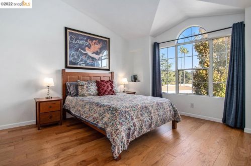 254 E St, Benicia CA  94510-3274 exterior